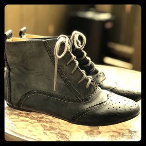 Vintage ankle boots!